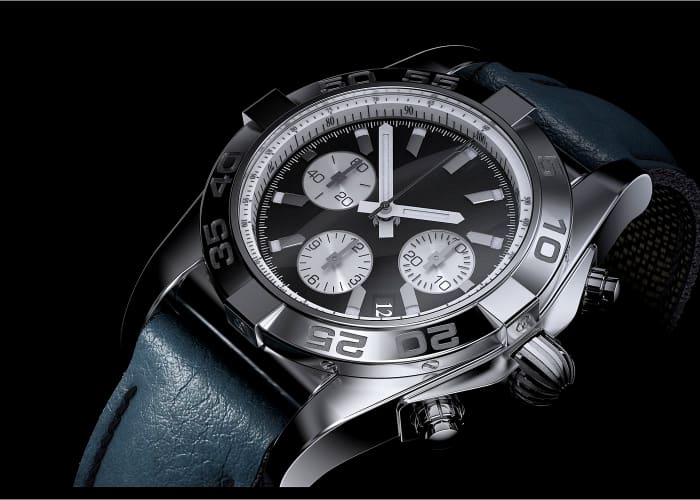 reloj de lujo de platino en fondo negro